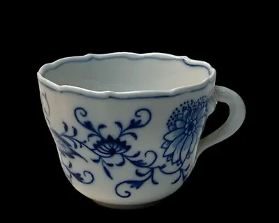 Buy Antique Meissen BLUE ONION Tea Cup With Crossed Sword Mark • 21.62£