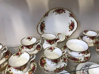 Buy ROYAL ALBERT - OLD ENGLISH ROSE - BONE CHINA  22  Pieces Excellent Condition • 51£