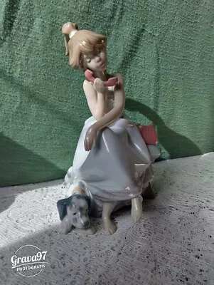 Buy Lladro Figurine #5466 'Chit Chat' Girl On Phone Figurine • 75£