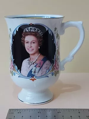 Buy Crown Staffordshire Bone China Silver Jubilee Tall Mug Queen Elizabeth II - 1977 • 10.95£