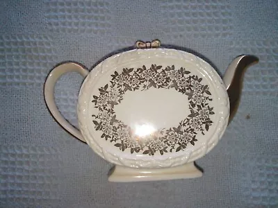 Buy Teapot .China Vintage Sandler. • 7.50£