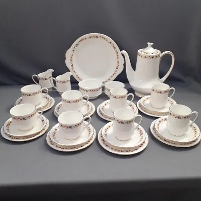 Buy 30 Piece, Royal Kent 'Golden Glory' Bone China Tea / Coffee Set 4 Of Each  • 39.95£