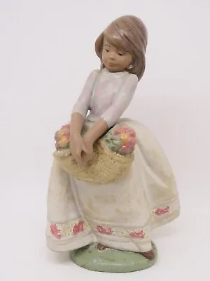 Buy Lladro Gres Figurine Mayflower Girl With Basket 2274. In Excellent Condition. • 45£