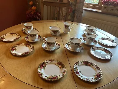 Buy Royal Albert Old Country  Roses 20 Piece Tea Service. • 18.99£