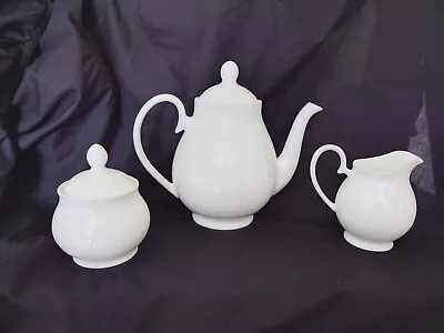 Buy Royal Doulton Signature - White - Bone China Teapot, Jug & Bowl • 34£