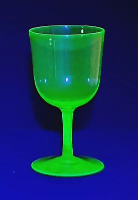 Buy Nice Victorian Uranium Fine Lead Crystal Wine Glasses - 1880 A/f • 20£