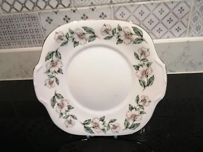 Buy Christmas Rose Crown Staffordshire -  24cm Cake Or Sandwich Plate  • 5.99£