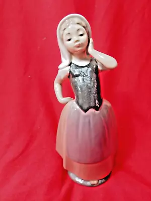Buy LLADRO NAO  Farmer's Girl  Peasant Figurine • 14.99£