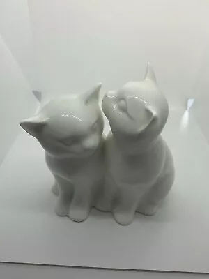 Buy Royal Doulton  - Pair Of Ceramic White Cats • 30£