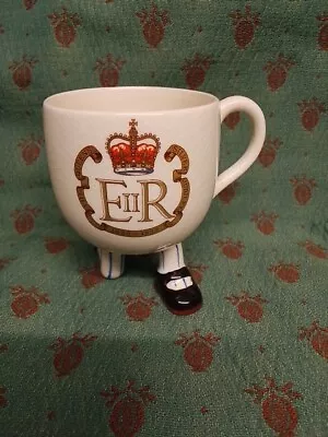 Buy 1977 Queen Elizabeth II Silver Jubilee Carlton Ware Walk Ware  Kneeling Cup • 0.99£