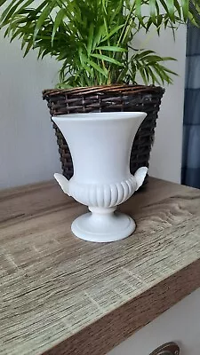 Buy Wedgewood Small Urn Vase • 12.99£