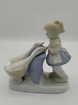 Buy LLADRO/NAO STYLE YOUNG GIRL With GEESE • 14.99£
