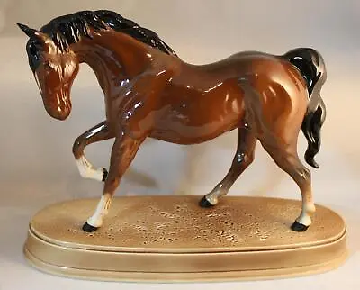 Buy RARE BESWICK HORSE 'SPIRIT OF FREEDOM' ON CERAMIC BASE MODEL No 2689 ISSUED 1987 • 43.43£