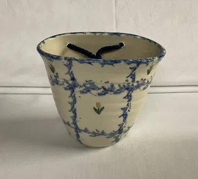 Buy Wall Pocket Cottage Core Vintage Ceramic Vase White / Blue Excellent Pre-Owned • 16.40£