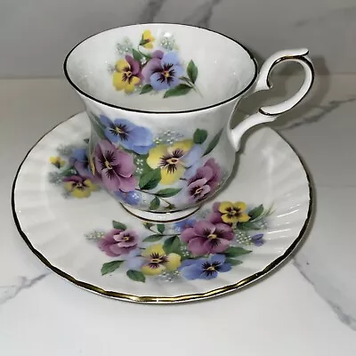 Buy Vintage Elizabethan Fine Bone China Made In England Tea Cup & Saucer • 18.90£
