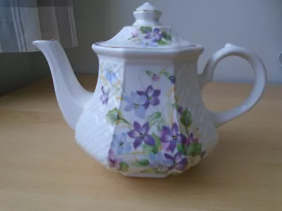 Buy Vintage Sadler Floral Design Teapot • 2.49£
