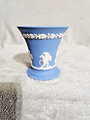 Buy Rare Vintage Wedgewood Blue And White Small Flower Vase Cherubs Retro Collectabl • 9.99£