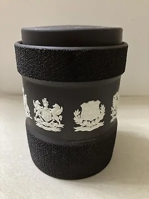 Buy Wedgwood Jasperware Lidded Tobacco Jar,White On Black,Coat Of Arms • 22.99£