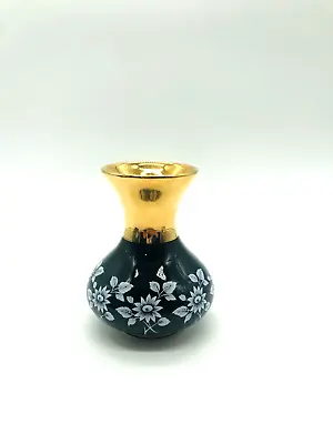 Buy Prinknash Abbey Pottery Bud Vase Black W/ White Flowers 24K Gold Trim • 24.12£