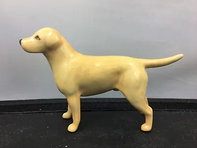 Buy Beswick Small ''Labrador'' Dog Porcelain Figurine Made In England USC RD8669 • 25£