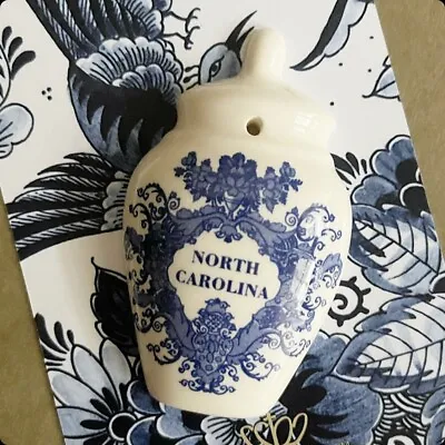 Buy Delft Jar Ornament: North Carolina • 28.83£