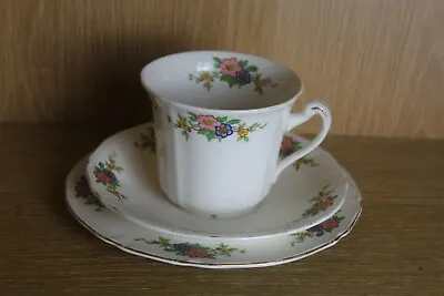 Buy Alfred Meakin Bangor Birds Of Paradise Tea Cup, Saucer And Side Plate Trio • 6.99£