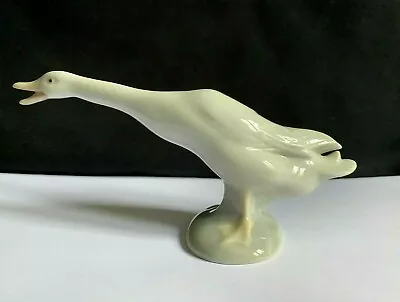 Buy Lladro Goose / Swan Figurine • 10£