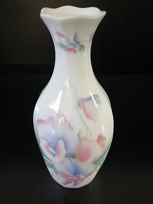 Buy Aynsley Little Sweetheart Bud Vase, Fine Bone China • 2.75£