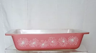 Buy JAJ Pyrex Daisy Pink Rectangular Pyrex Serving Dish 2162 Pink With Flowers  • 21.50£