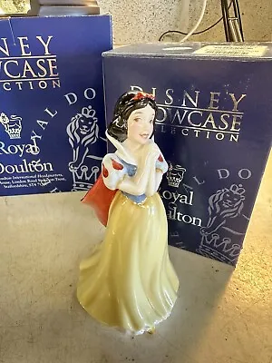 Buy Disney Showcase - Royal Doulton Snow White Collection - Snow White • 35£