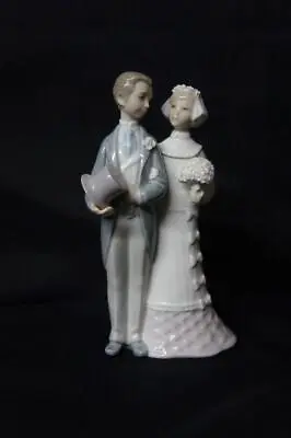 Buy LLADRO Wedding Couple Bride & Groom #4808 Porcelain Figurine 7 1/2  Tall No Box • 43.63£
