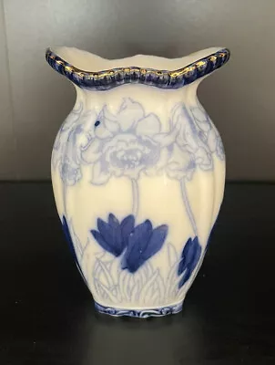 Buy Beautiful Vintage Delftware Springtime Floral Vase. • 15£