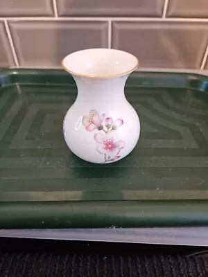 Buy Sutherland Made In England Bone China Pretty Flower Floral Pattern Bud Vase • 0.99£