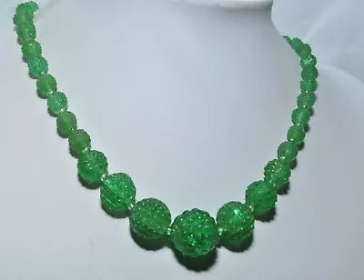 Buy Charming Vintage Green Crackle Glass Necklace With A Textured Finish • 9.99£