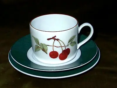 Buy ROYAL WORCESTER Green Evesham Trio . Cup Saucer & Plate - Mint Condition  • 10£