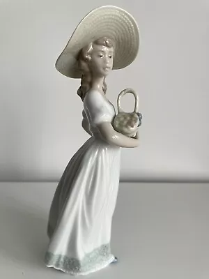 Buy Lladro Nao Figurines Used • 6£