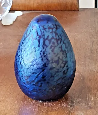 Buy Okra Art Glass Designed By R P Golding Blue Iridescent Art Glass Egg • 35£