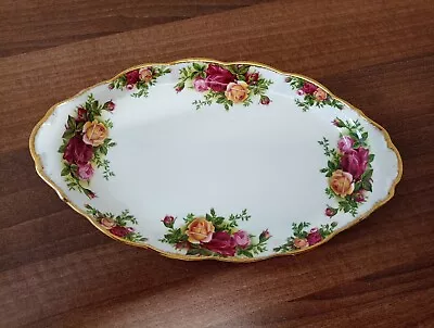 Buy Royal Albert  Old Country Roses  Oval Tray • 15£