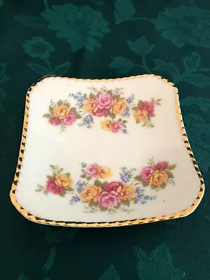 Buy Royal Doulton Small Wonderful Plate • 3£