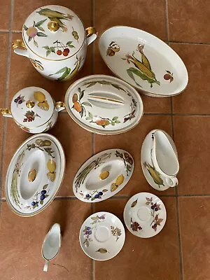 Buy Royal Worcester Evesham Gold. Assorted Tableware. Collection Preferred. • 5.50£