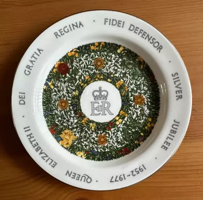 Buy Crown Staffordshire China Queen Elizabeth Ii Silver Jubilee 1952-1977 Pin Dish • 3.99£