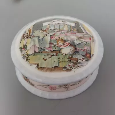 Buy Royal Doulton Brambly Hedge Gift Collection Trinket Box  The Birthday  • 20£