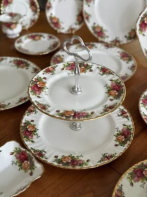 Buy Royal Albert Old Country Roses 3 Tier Cake Plate • 21.95£