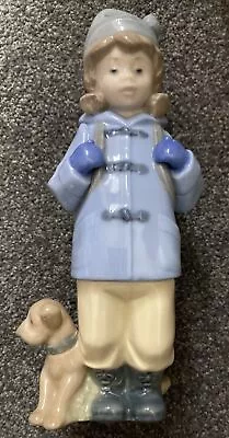 Buy Nao Lladro Figurine / Girl With Dog And Back Pack Figurine / Daisa 1987 • 0.99£