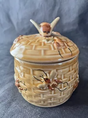 Buy Secia (Portugal) Basket-style Honeypot With Bee Lid (10x10cm) • 10£