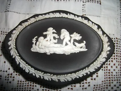 Buy Collectors' Wedgwood Black Basalt Jasperware Oval Trinket Pot • 12.99£