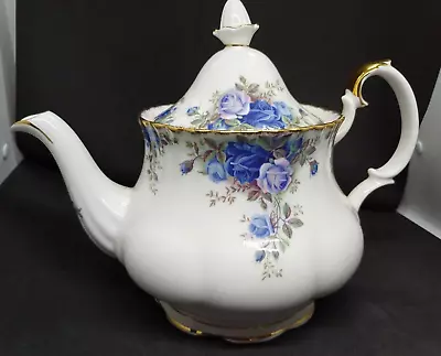Buy Royal Albert  Moonlight Rose   Teapot • 125£