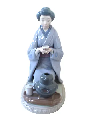 Buy LLADRO Japanese Tea Ceremony Figurine #5122 • 55£