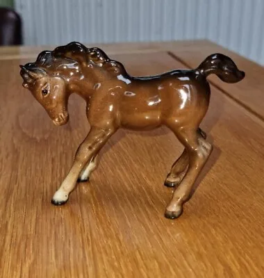 Buy Rare Vintage Beswick Brown Horse Foal Head Down To The Left - 947 Figure • 34.99£