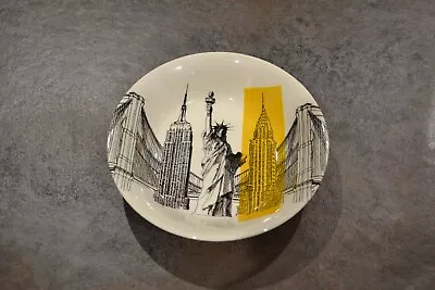 Buy Poole Pottery, New York Design Set. • 5£